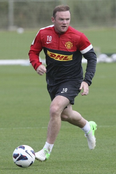 Rooney đá có thể tập trở lại.